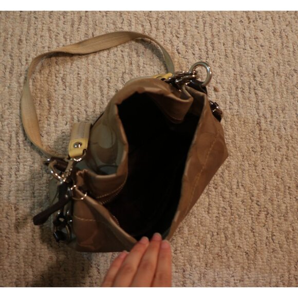 COACH CLASSIC SHOULDER PURSE - Picture 3 of 5